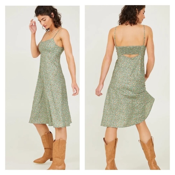 Altar'd State Dresses & Skirts - Altar'd State Madelyn Midi Dress Size Large